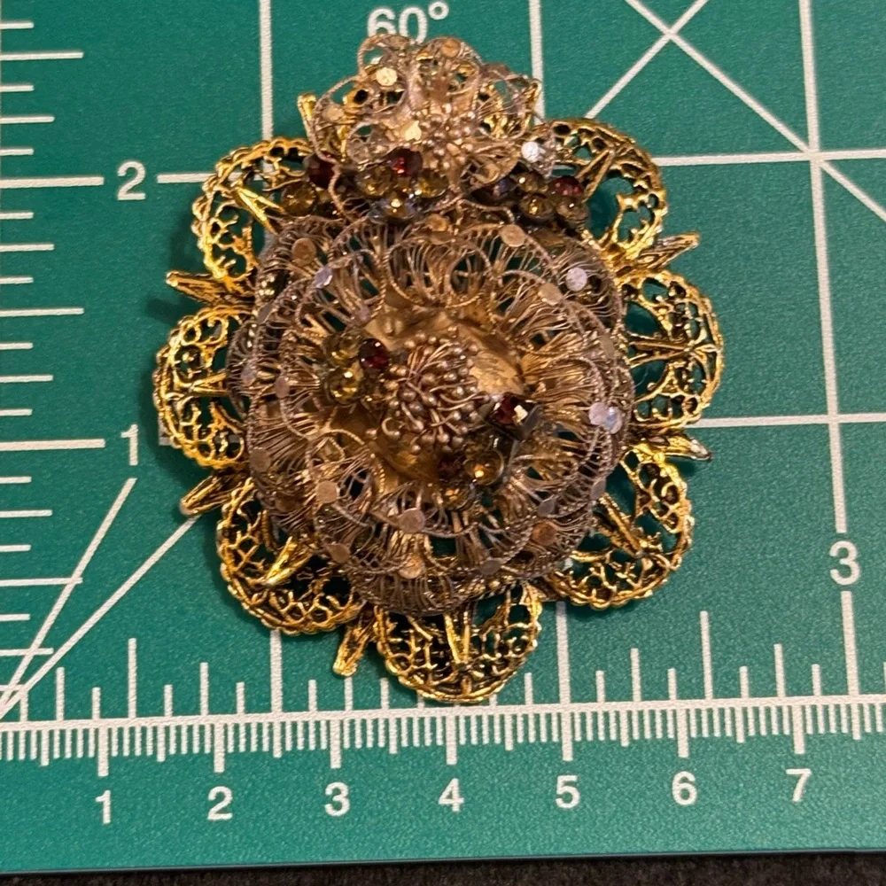 Very rare VTG estate filigree collage brooch/pendant w/rhinestones